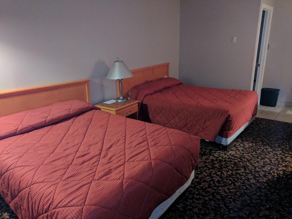 Aspen Motor Inn Drayton Valley Kültér fotó
