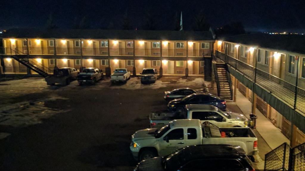 Aspen Motor Inn Drayton Valley Kültér fotó
