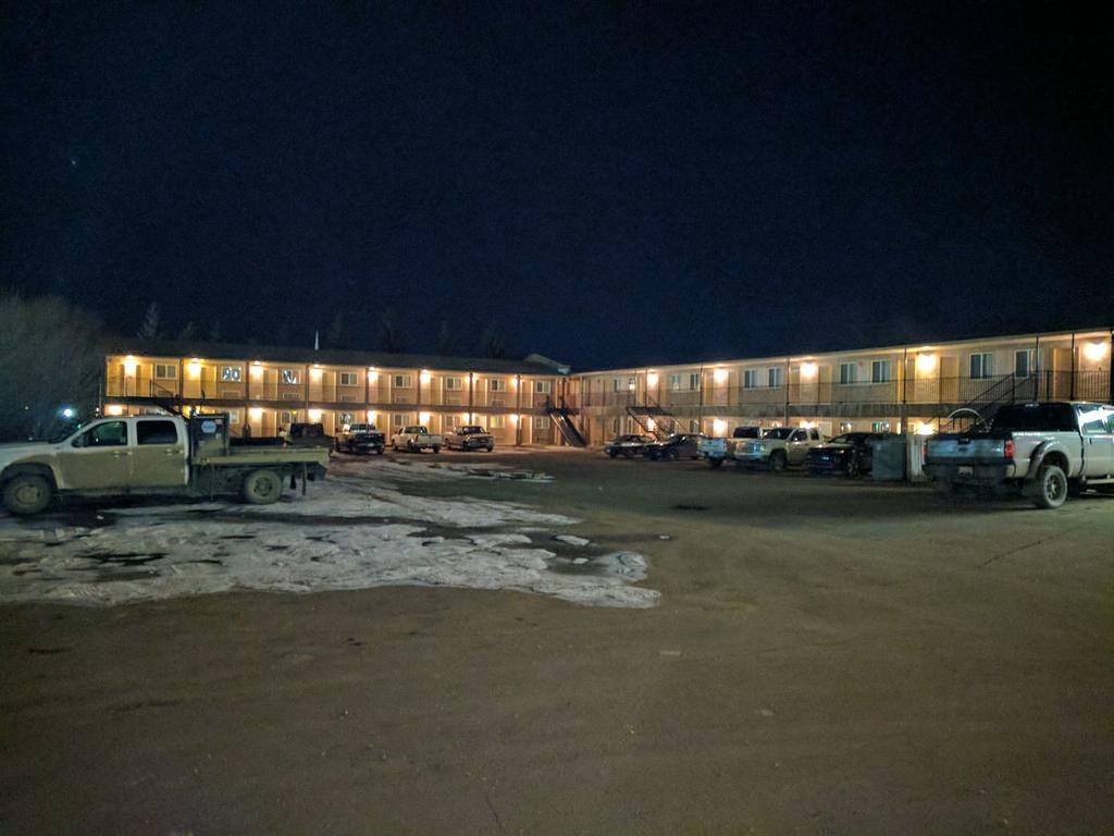 Aspen Motor Inn Drayton Valley Kültér fotó